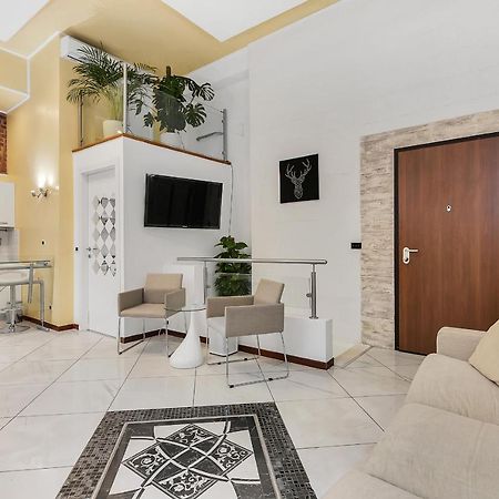 Stazione Centrale Ampio Loft Di Lusso Su 2 Livelli Milan Bagian luar foto
