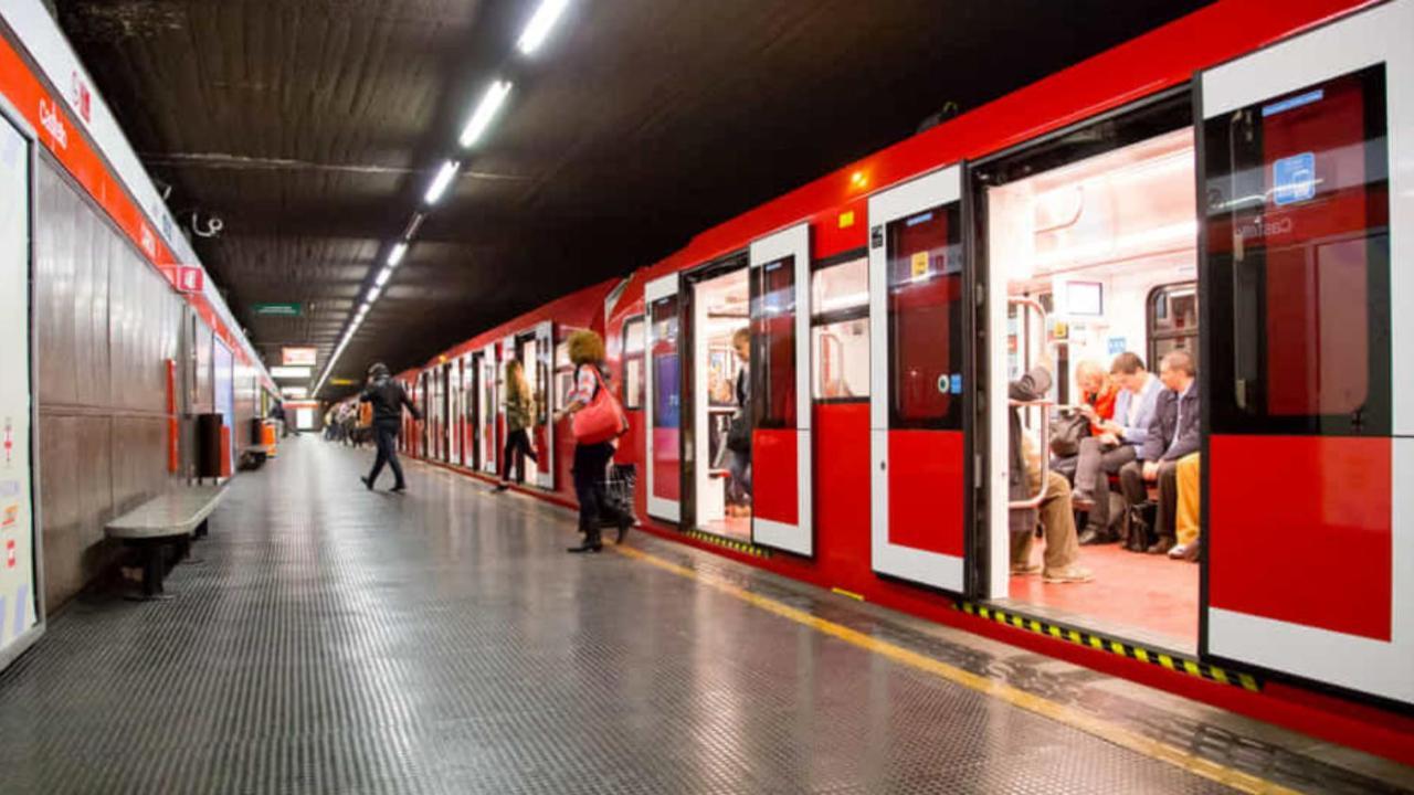 Stazione Centrale Ampio Loft Di Lusso Su 2 Livelli Milan Bagian luar foto